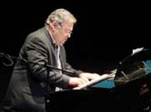  Cuban composer José Maria Vitier directs the premiere of the opera Santa Ana in Mexico